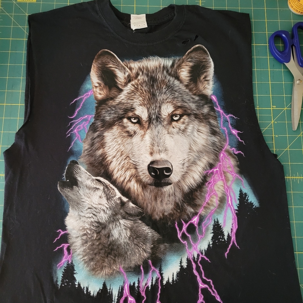 Trendy wolf muscle crop tee Retro Y2K